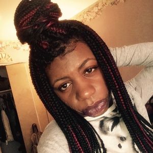 Meet your Posher, Lauren